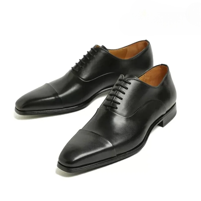 VENICIA Formelle Noire en Cuir de Veau 100%